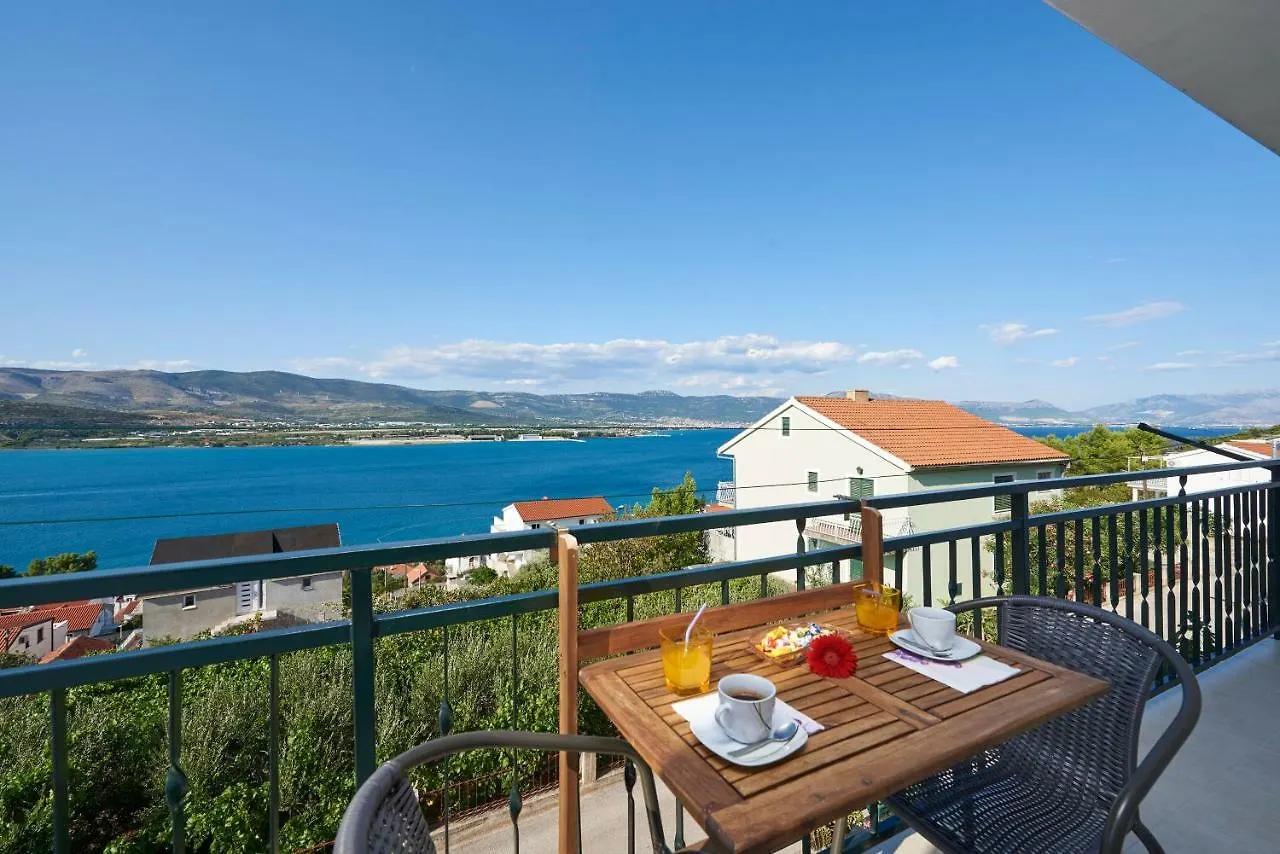 Apartment Ugrina Trogir